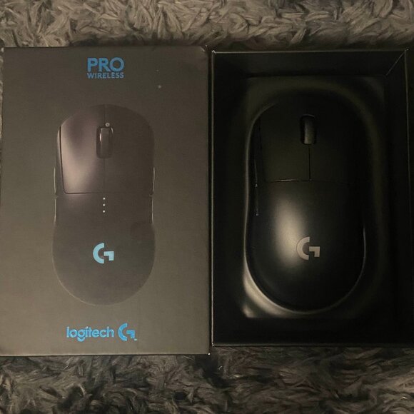 Logitech G Pro Lightweight Wireless Gaming Mouse with RGB - Black - Picture 1 of 5